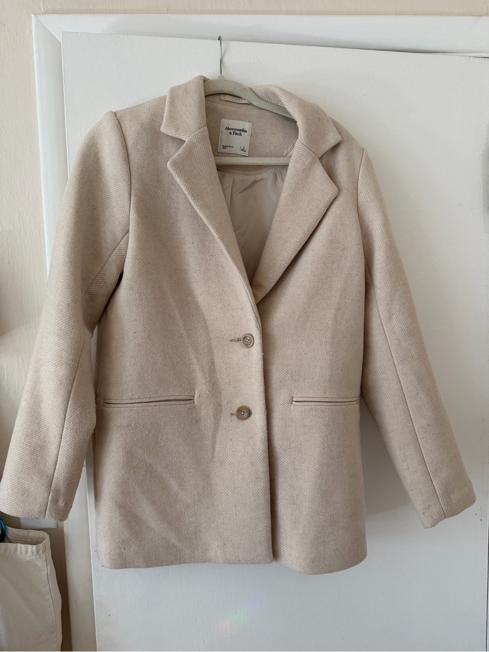 Abercrombie & Fitch Women's Light Cream Tailored Blazer Jacket